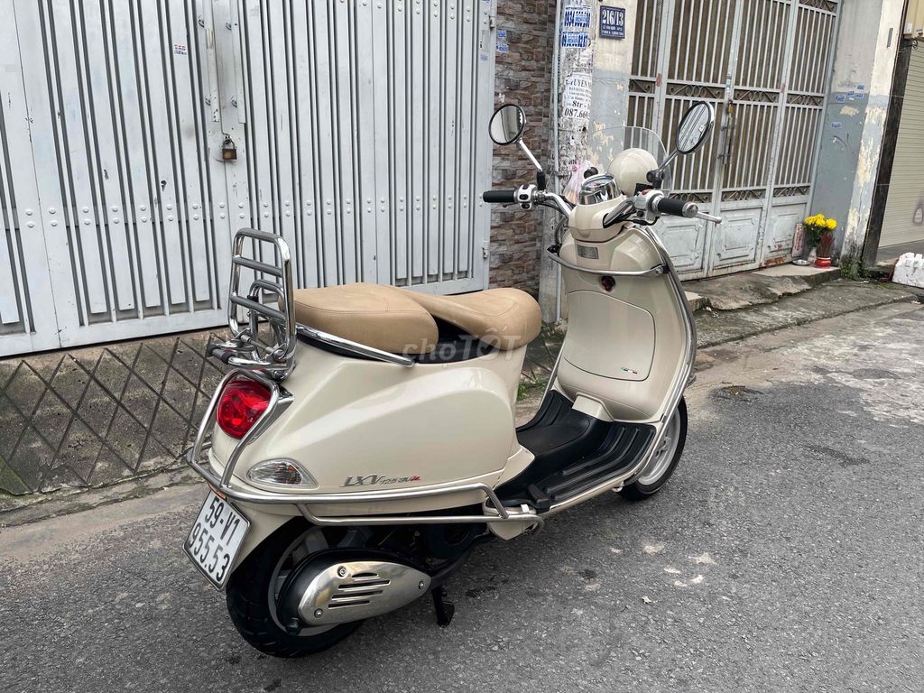 Vespa LXV 125 3Vie 2014 bstp 9chủ xe zin bao đẹp. Mua bán Xe máy tại Quận Bình Tân Tp Hồ Chí Minh được đăng bởi Huy hình 6