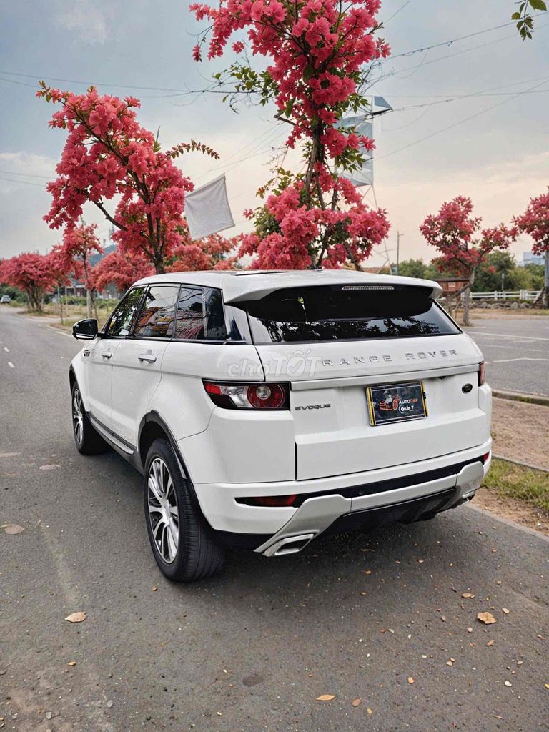 Range Rover Evoque 2014 Dynamic - 100000. Mua bán Ô tô tại Quận 7 Tp Hồ Chí Minh được đăng bởi Cầm Đồ Q7 hình 4