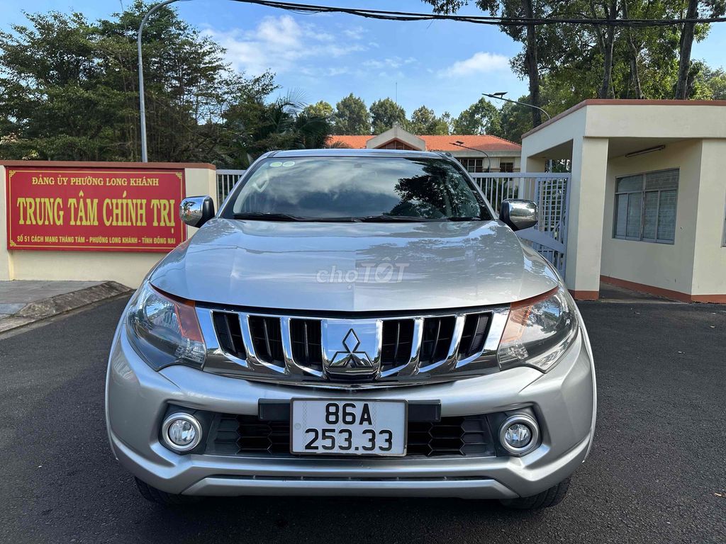 Bán Tải Triton 2017 số tự đông siêu bền tiết kiệm. Mua bán Ô tô tại Thành phố Long Khánh Đồng Nai được đăng bởi Cửa Hàng Xe Máy Thái Phong hình 5