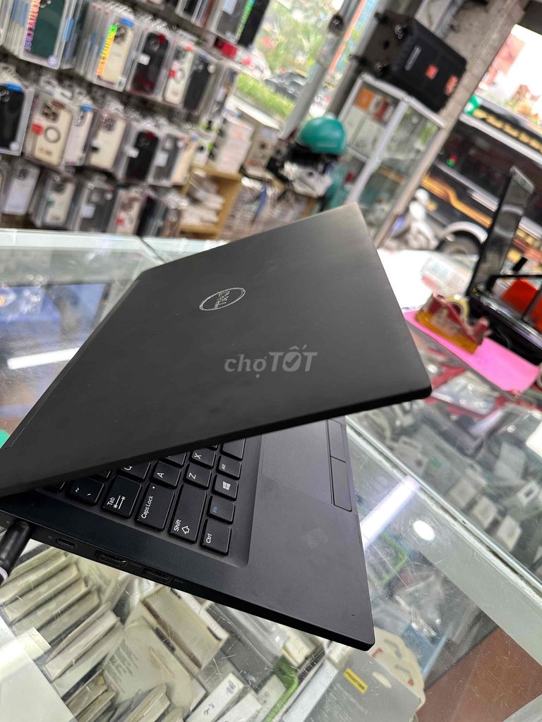 Dell Latitude E5270 i5-6300U 8GB Windows 10 Pro. Mua bán Laptop tại Quận Đống Đa Hà Nội được đăng bởi Cường Trương hình 1