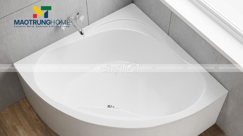 Bồn tắm góc màu trắng đã sử dụng. Mua bán Thiết bị vệ sinh, nhà tắm tại Thành phố Thủ Dầu Một Bình Dương được đăng bởi Thanh hình 1