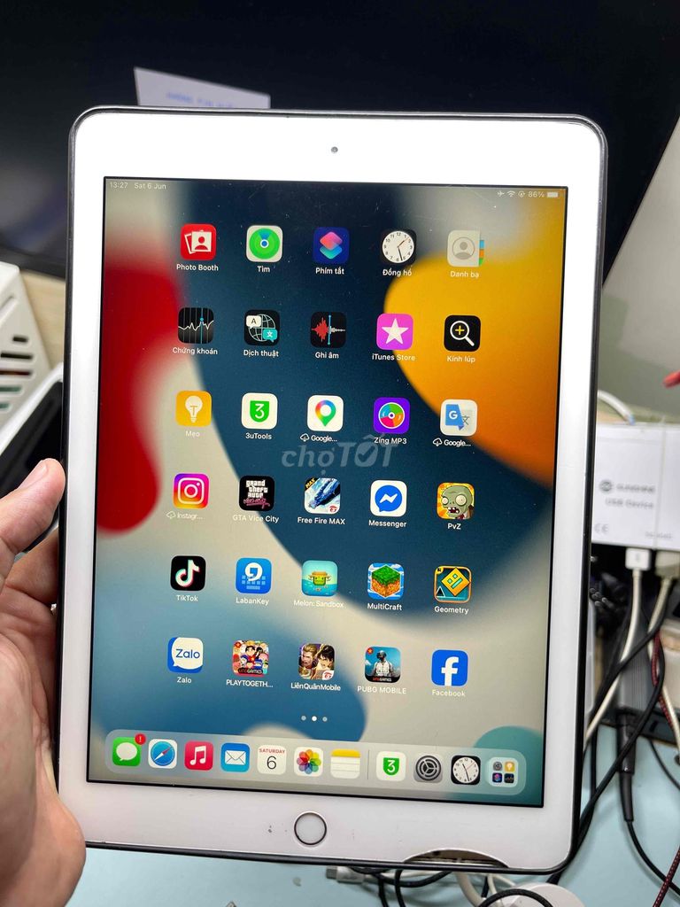 Apple iPad Air 2 Wifi 64GB Bạc. Mua bán Máy tính bảng tại Quận Cái Răng Cần Thơ được đăng bởi Thoại hình 1