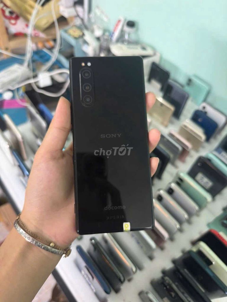 Sony Xperia 5, r6 64GB, zin full, chíp cao. Mua bán Điện thoại tại Thành phố Thủ Dầu Một Bình Dương được đăng bởi Phước Mobile hình 1