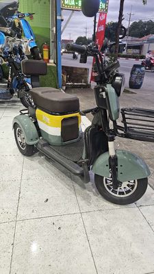 Xe điện ba bánh mới chạy 100km. Mua bán Xe điện tại Thị xã Bến Cát Bình Dương được đăng bởi Hoàng Nam