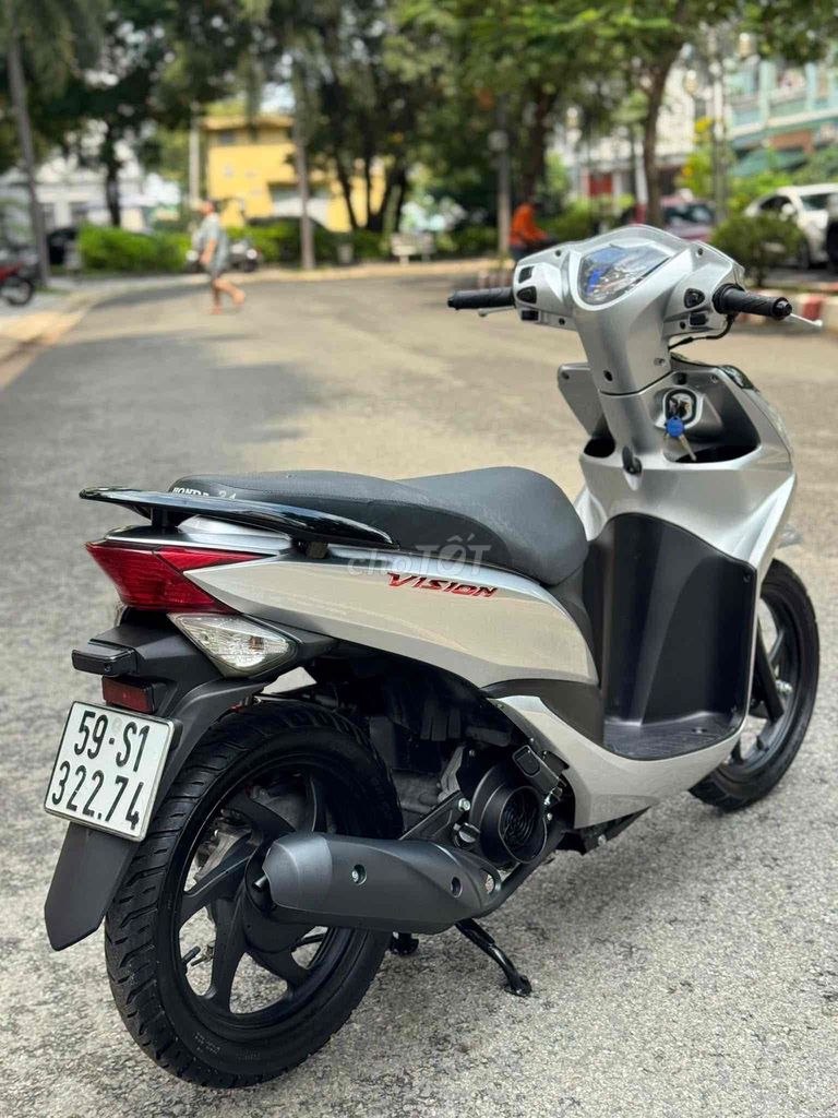 💥Honda Vision 2011 BSTP nguyên zin full mới. Mua bán Xe máy tại Quận 12 Tp Hồ Chí Minh được đăng bởi XE MÁY HẢI THANH hình 3