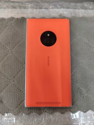Điện thoại Nokia Lumia 830 màu cam