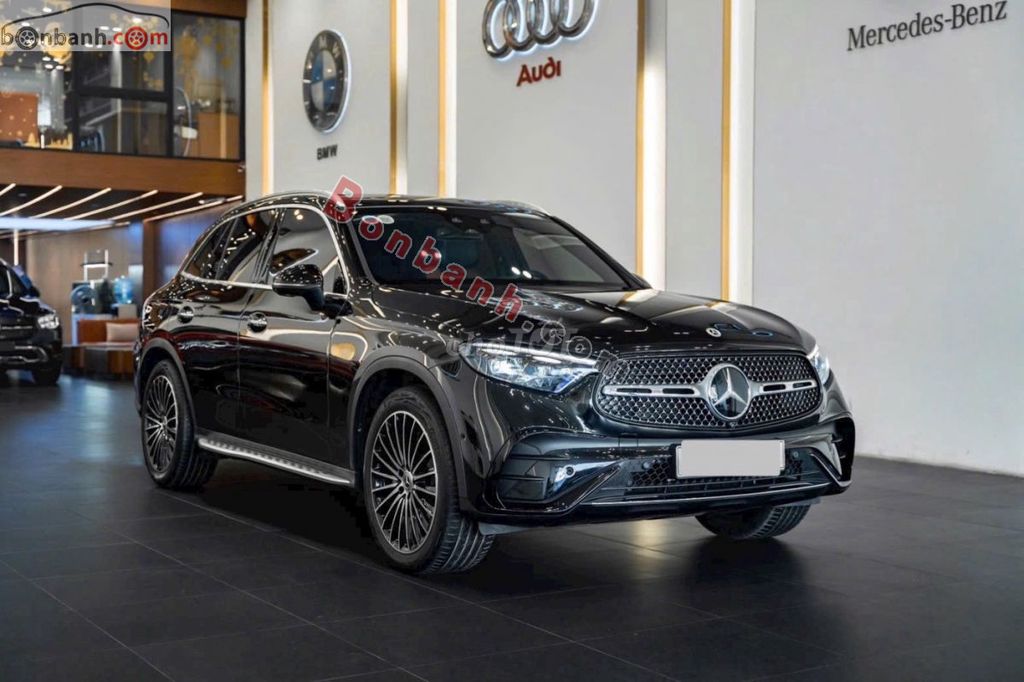 Mercedes Benz GLC 300 4Matic 2023 - 2 Tỷ 399 Triệu. Mua bán Ô tô tại Quận 7 Tp Hồ Chí Minh được đăng bởi Nguyễn Xuân Phúc hình 2