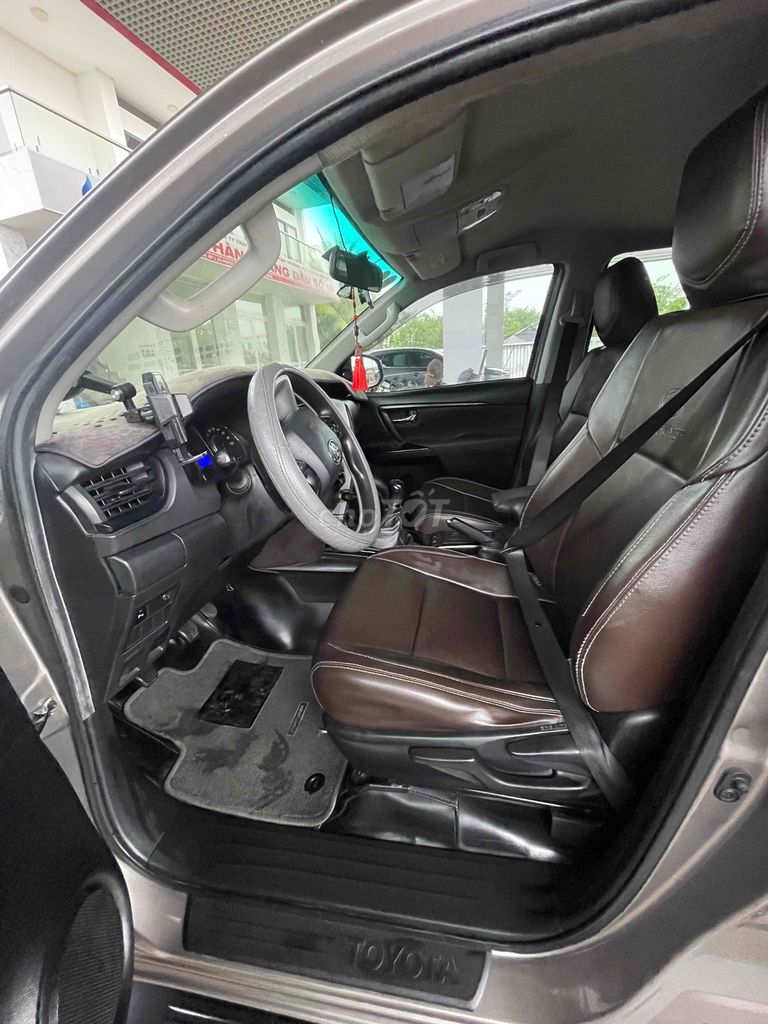 Toyota Fortuner 2020 2.4 MT số sàn Odo 155 ngàn km. Mua bán Ô tô tại Quận 7 Tp Hồ Chí Minh được đăng bởi trần tấn lộc hình 5