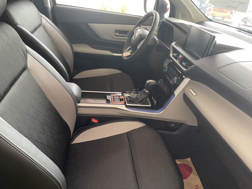 Toyota Veloz Cross 2025  GIAO XE TOÀN QUỐC. Mua bán Ô tô tại Huyện Bình Chánh Tp Hồ Chí Minh được đăng bởi TRANGTRAN TOYOTA AN THÀNH hình 7