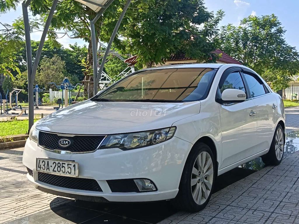 KIA Cerato 2010 Sedan Tự động Trắng 120.000 km