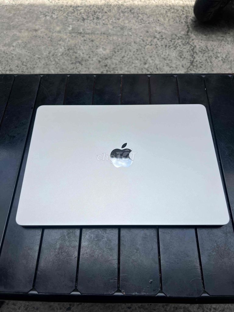 Apple Macbook Air M2 14 inch 8GB. Mua bán Laptop tại Quận Gò Vấp Tp Hồ Chí Minh được đăng bởi Phi Anh hình 1