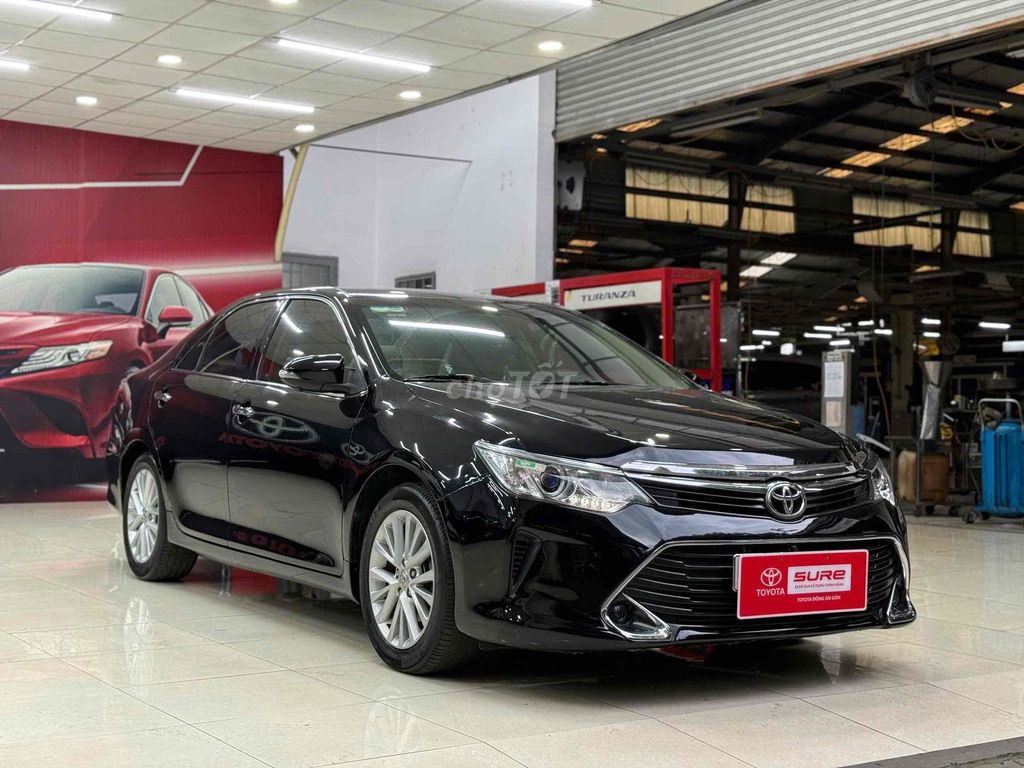 Toyota Camry 2.0E màu đen nội thất kem 2017 xe zin. Mua bán Ô tô tại Quận Gò Vấp Tp Hồ Chí Minh được đăng bởi Đại lý chính hãng xe qua sử dụng Toyota Sài Gòn hình 1