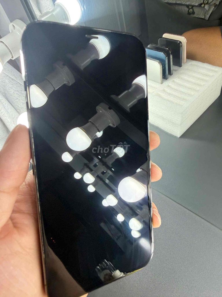 Apple iPhone 12 Pro Max 256GB Xám Đã sử dụng. Mua bán Điện thoại tại Thành phố Biên Hòa Đồng Nai được đăng bởi Hạnh Đỗ hình 1