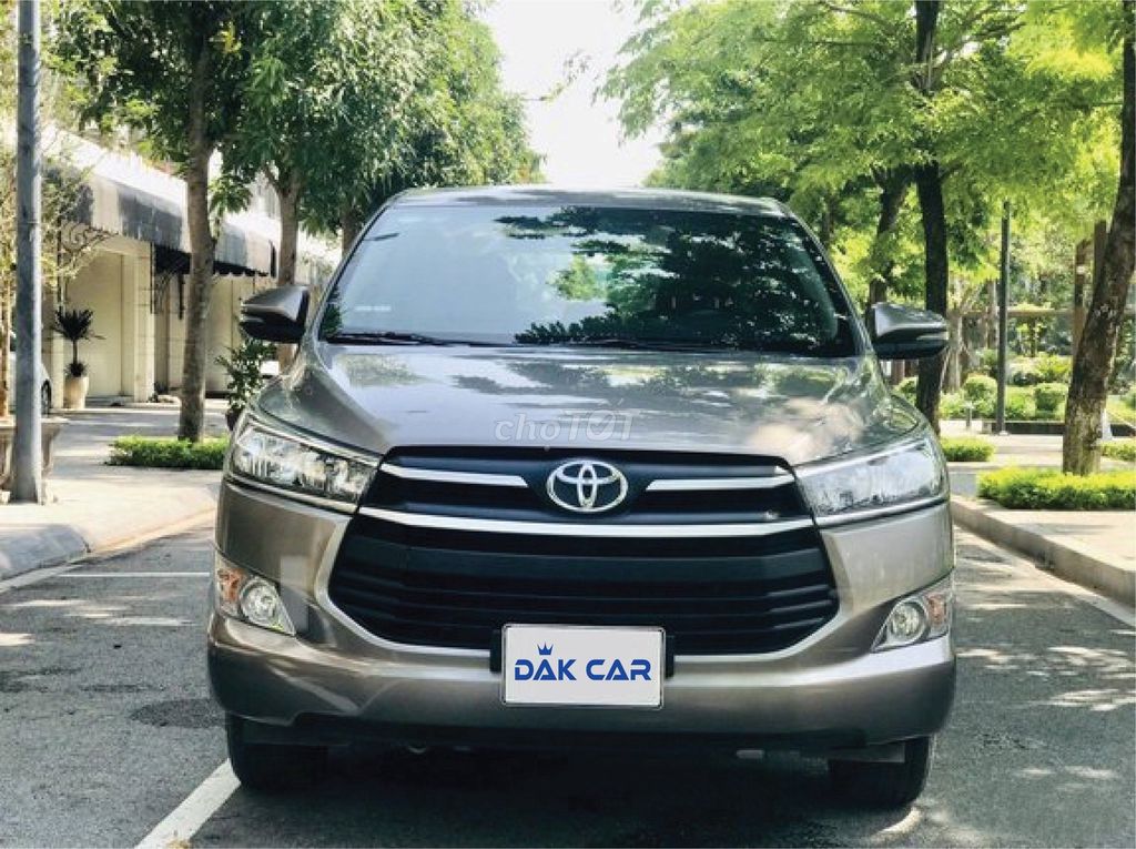 Tự lái xe INNOVA - giao xe tận nơi