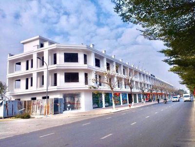 Bán shophouse KĐT Phù Khê nằm trên trục đường tỉnh lộ Nguyễn Văn Cừ. Mua bán văn phòng, mặt bằng kinh doanh tại Thị xã Từ Sơn Bắc Ninh được đăng bởi Nam BĐS Mr
