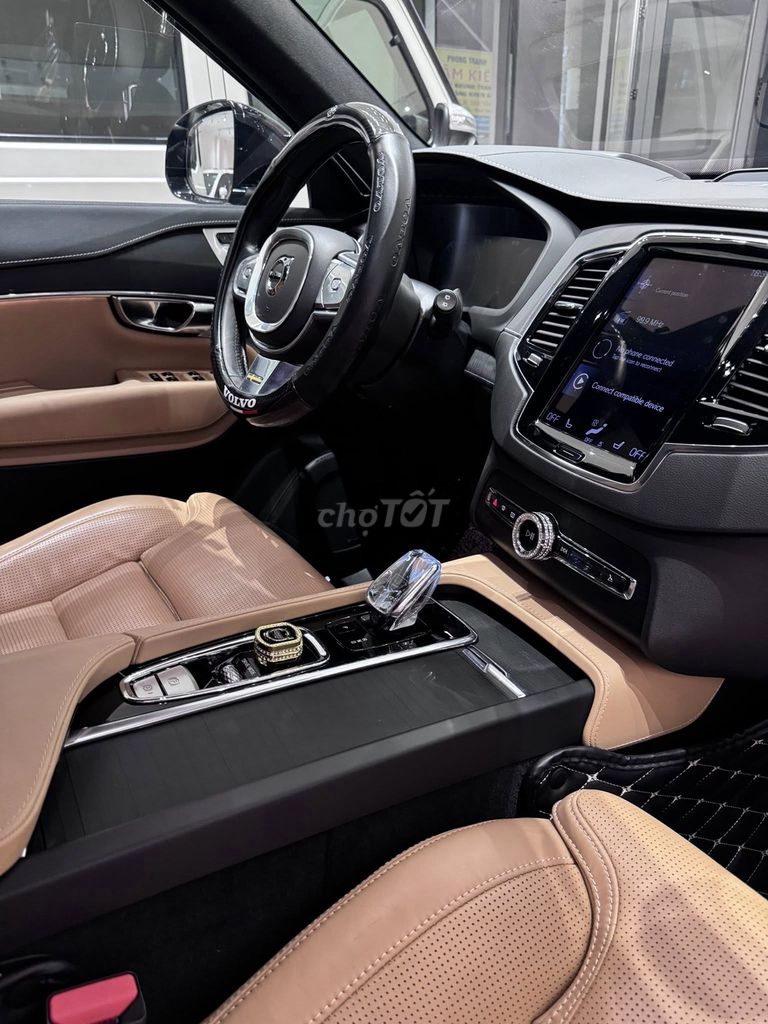 Volvo XC90 T8 AWD Recharge IIsncription 2022. Mua bán Ô tô tại Quận Gò Vấp Tp Hồ Chí Minh được đăng bởi Sĩ Minh hình 7