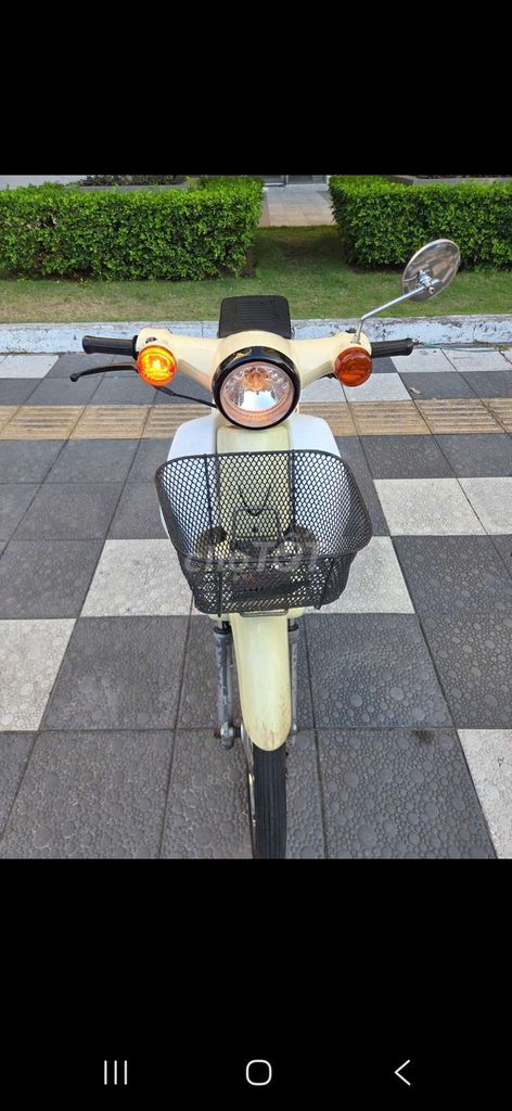Honda Cub 50cc 2017 желто-кремовый