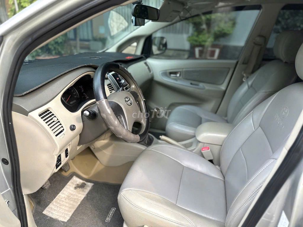 Toyota Innova 2.0E 2015 số sàn 8 chỗ. Mua bán Ô tô tại Quận 12 Tp Hồ Chí Minh được đăng bởi Xuân Trường hình 7
