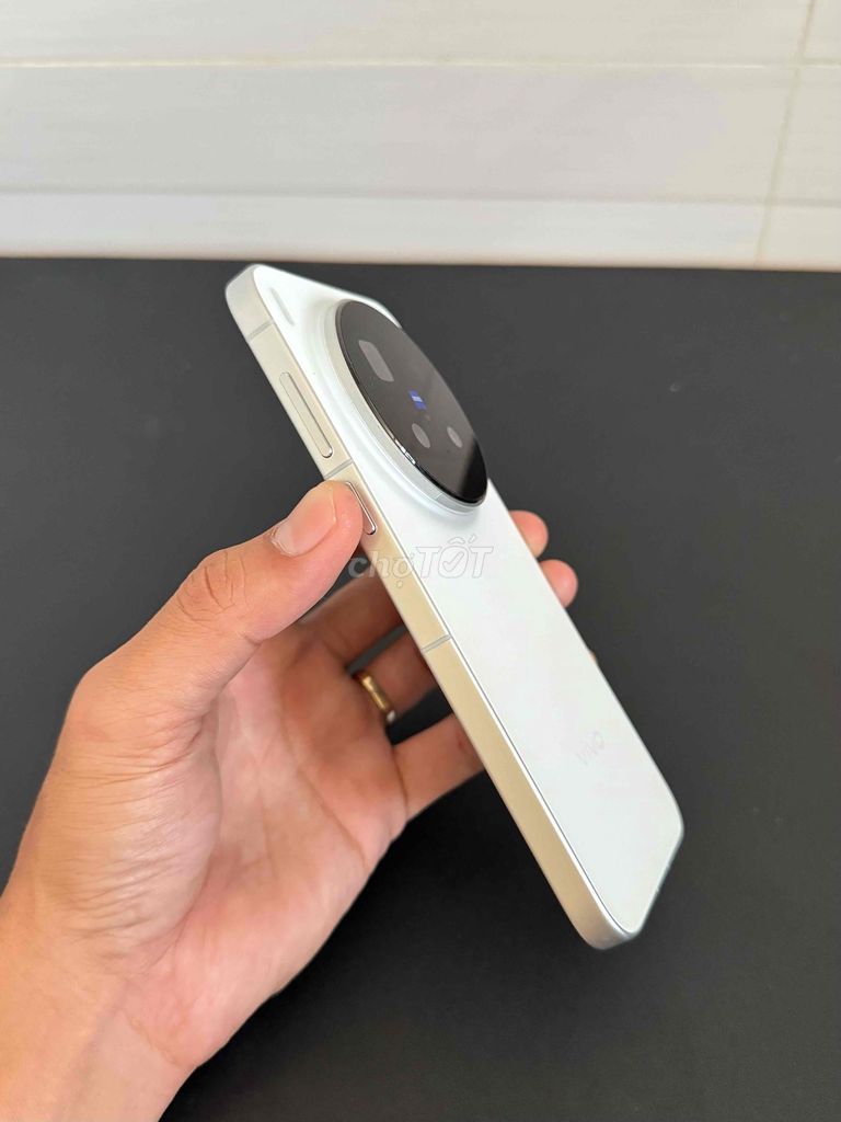 Vivo X300 Pro 256GB Trắng Đã sử dụng. Mua bán Điện thoại tại Thành phố Biên Hòa Đồng Nai được đăng bởi Đức Hoà  hình 1