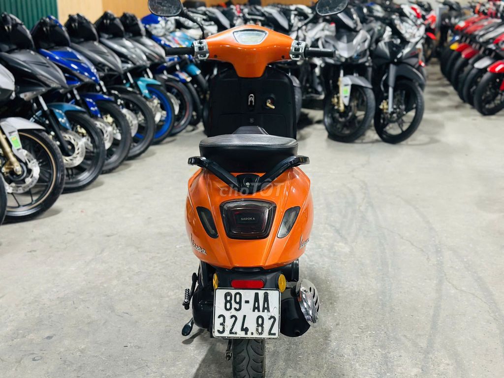 XE MÁYTHANH TÙNG_VESPA 50CC MÀU CAM XE RẤT ĐẸP. Mua bán Xe máy tại Quận Nam Từ Liêm Hà Nội được đăng bởi THANH TÙNG hình 4