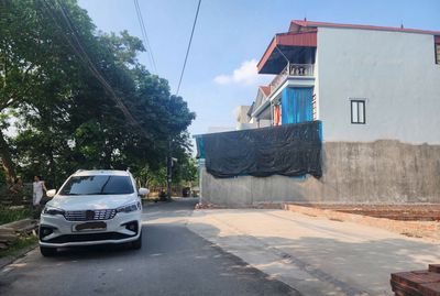 Bán 81m2 Tổ 35 Thị Trấn Đông Anh, lô 2 mặt đường 8m có vỉa hè, đầu tư. Mua bán đất tại Huyện Đông Anh Hà Nội được đăng bởi Trần Đại