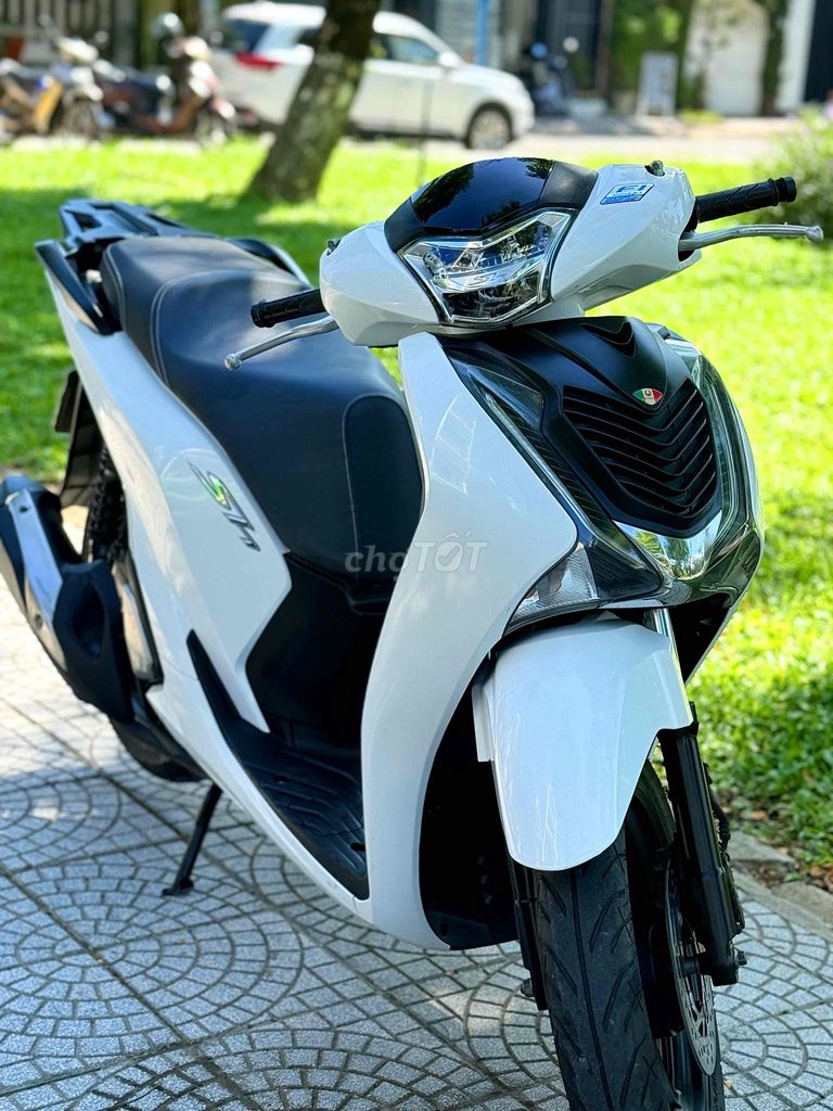 Хонда SH 125 2017 Белая