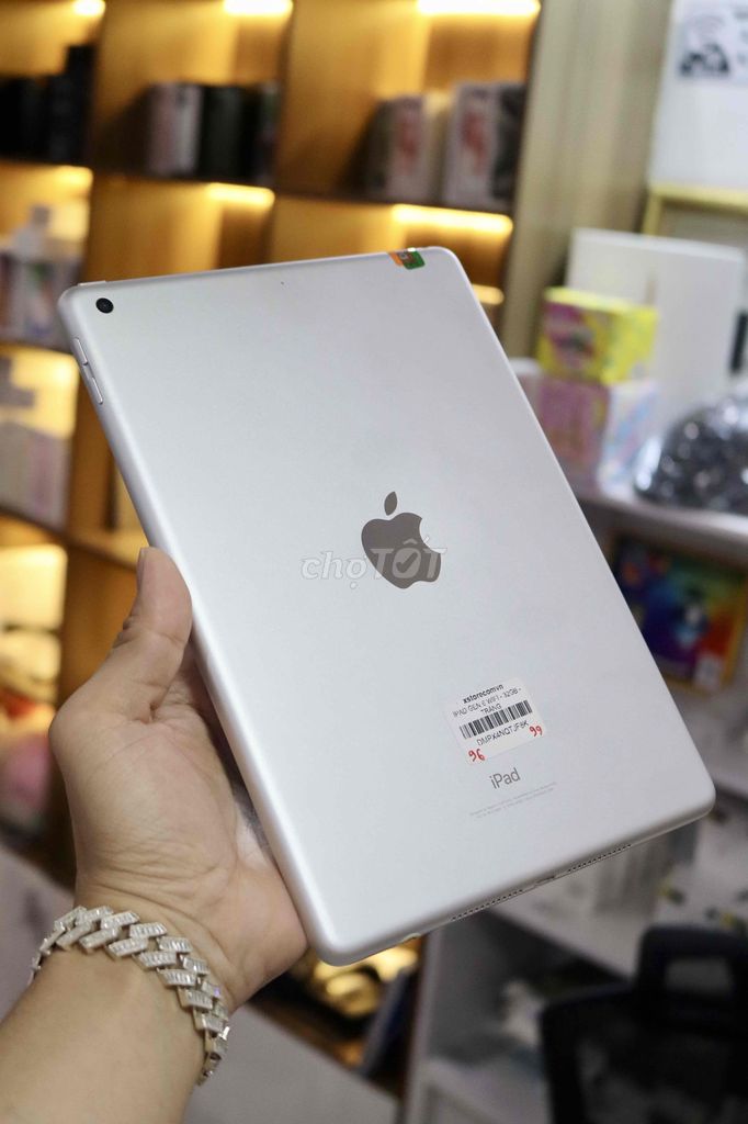 ipad gen 6 32gb wifi 99%. Mua bán Máy tính bảng tại Thành phố Long Xuyên An Giang được đăng bởi Băng Apple  chuyên iphone hình 6