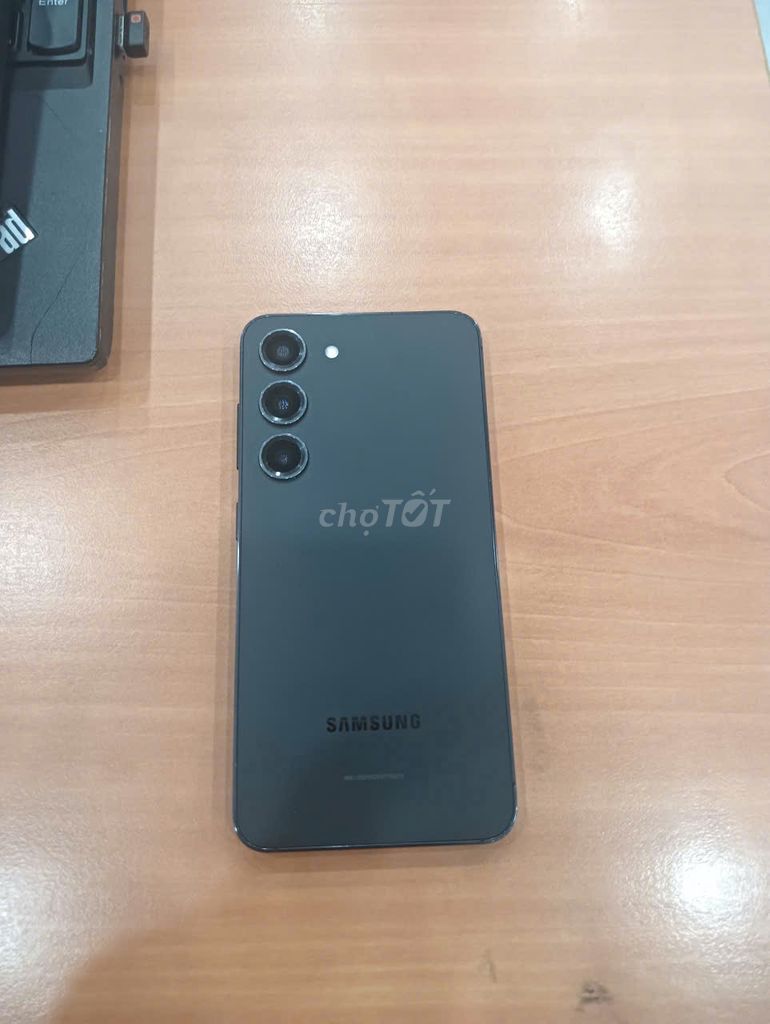 Samsung S23 Đen. Mua bán Điện thoại tại Thành phố Thủ Đức Tp Hồ Chí Minh được đăng bởi Duic Vo Viet Minh hình 1