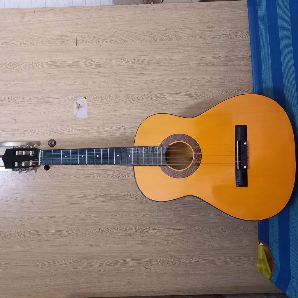 Đàn guitar classic S45 màu cam kèm bao đựng
