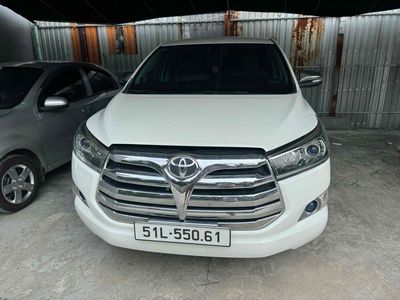 Toyota Innova Trắng bản G chuẩn xe gia đình