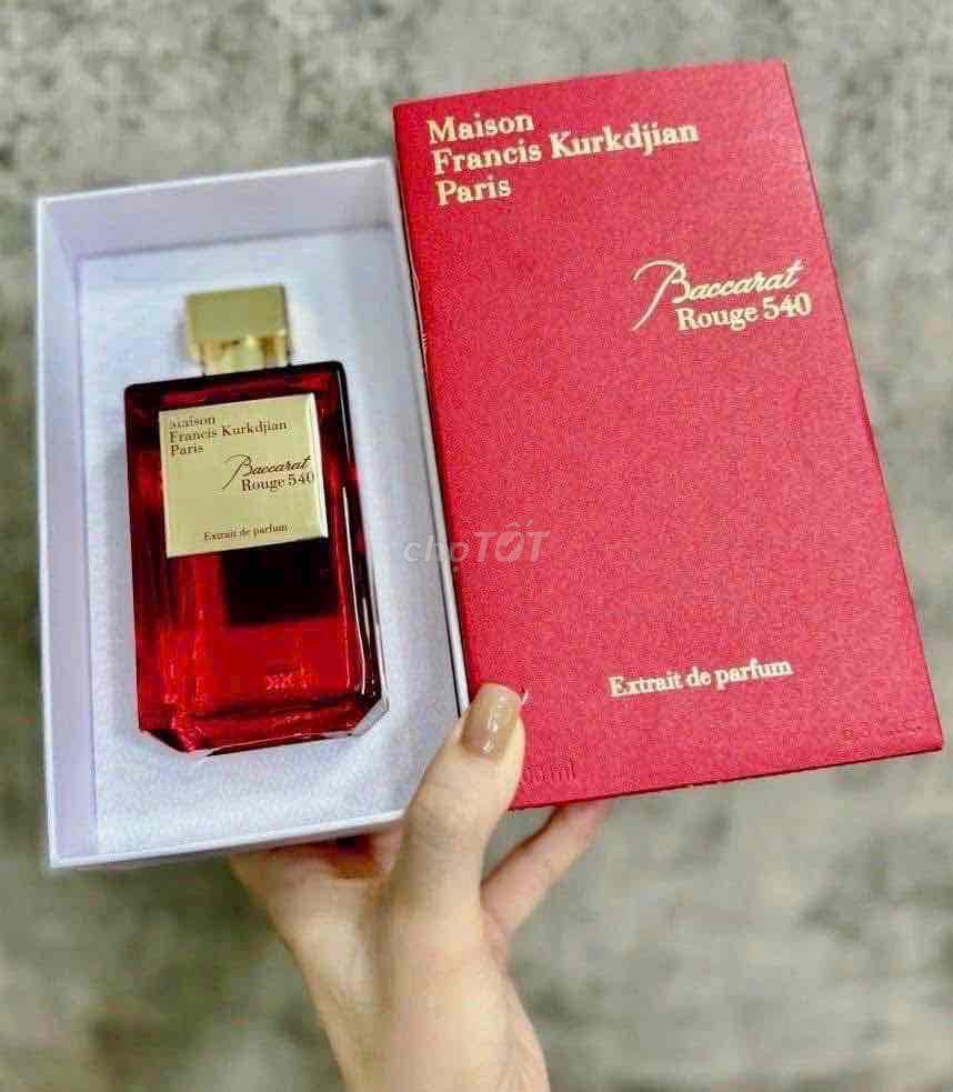 sale nhanh 750k /200ml. Mua bán Nước hoa tại Quận Hoàng Mai Hà Nội được đăng bởi Nguyenlan hình 1