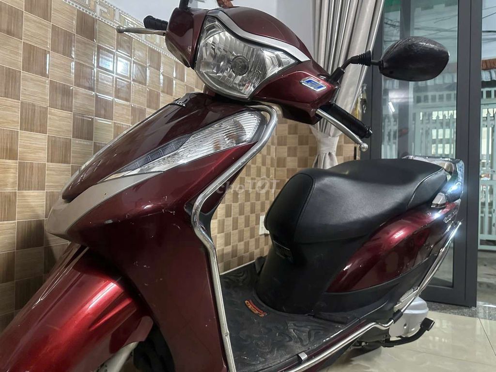 Honda Lead 2014 Красный