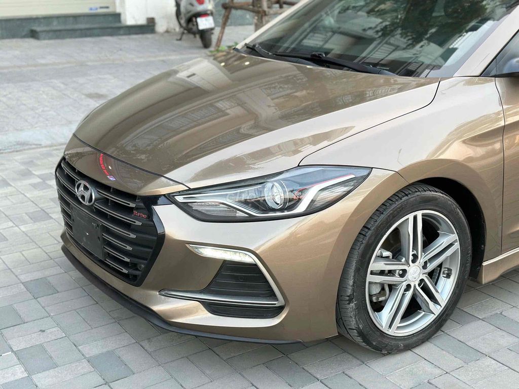 Elantra 2019 Sport 1.6T 80000 km. Mua bán Ô tô tại Quận Hoàng Mai Hà Nội được đăng bởi Dong Doanh hình 7