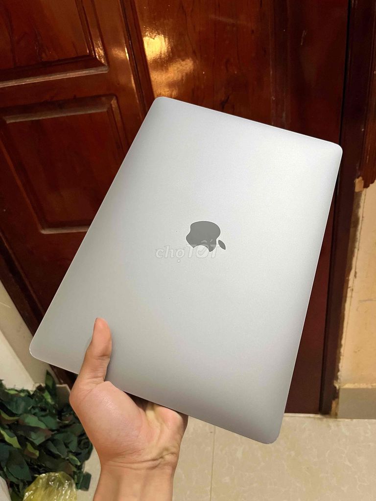 MacBook Air 2018 8GB/256GB Bạc icloud. Mua bán Laptop tại Huyện Hòa An Cao Bằng được đăng bởi Hoàng Bùi hình 1