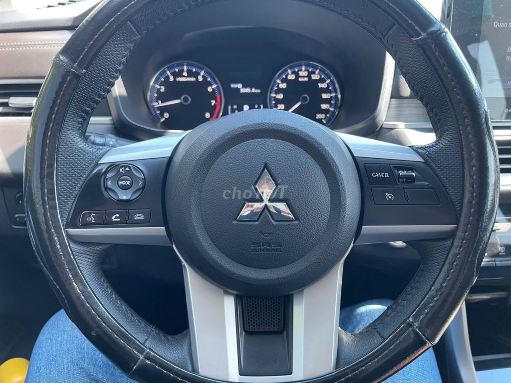 Mitsubishi Xpander 2025 Premium màu trắng. Mua bán Ô tô tại Quận Gò Vấp Tp Hồ Chí Minh được đăng bởi Xuân Trường hình 8