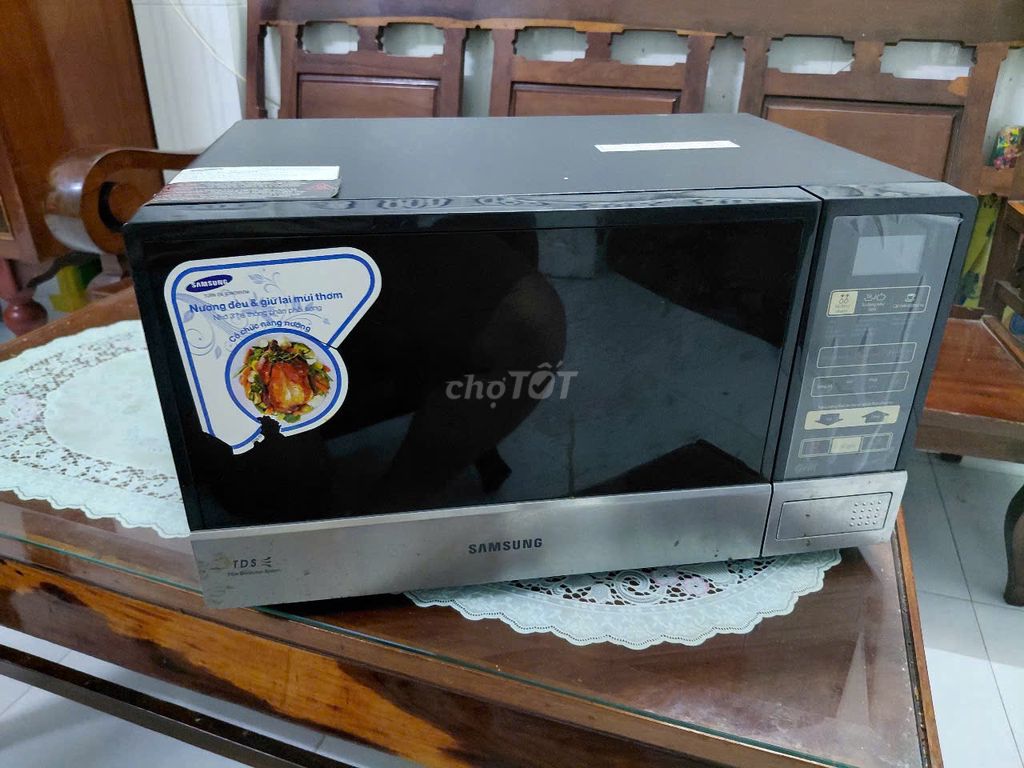 Lò vi sóng Samsung 23 lít. Mua bán Bếp, lò, đồ điện nhà bếp tại Thành phố Rạch Giá Kiên Giang được đăng bởi Nguyễn Trung Hiếu hình 1