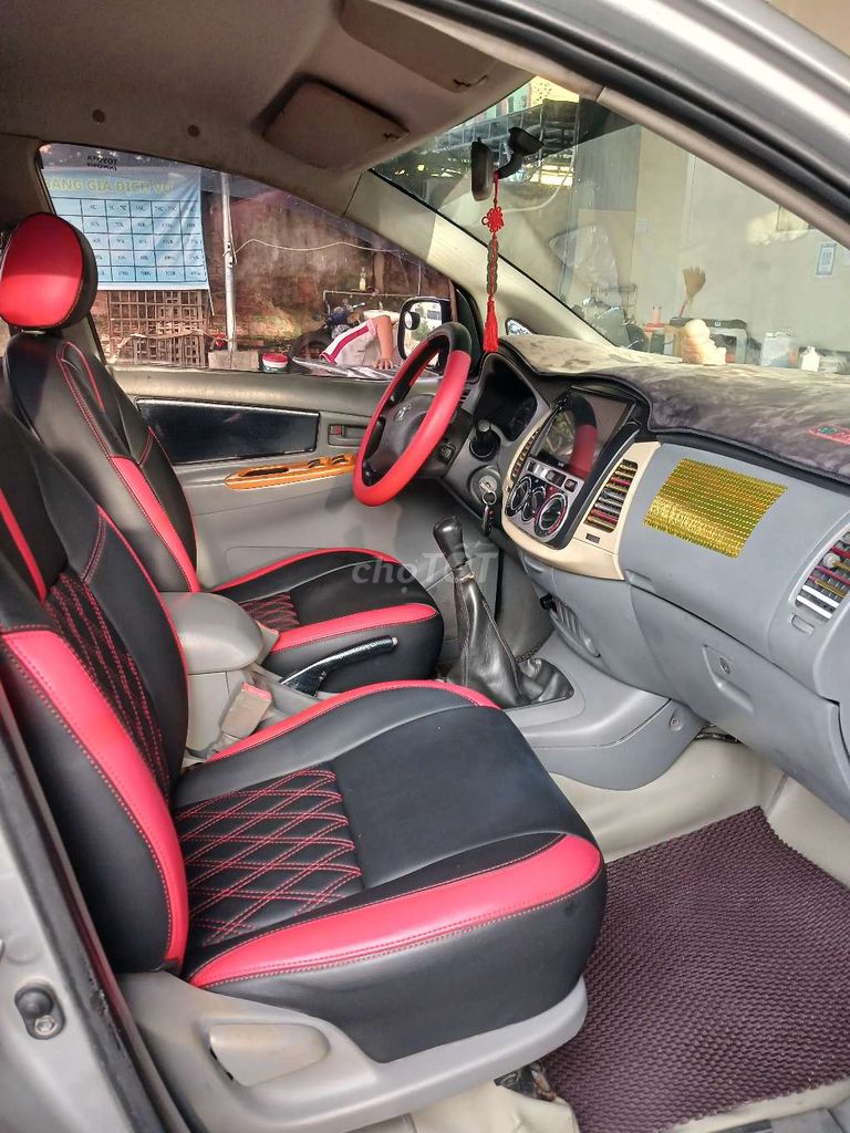 Toyota Innova. Mua bán Ô tô tại Quận Sơn Trà Đà Nẵng được đăng bởi HOÀNG TUẤN hình 5