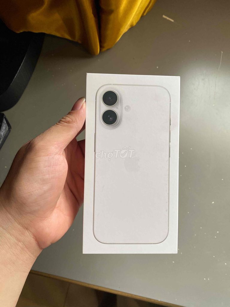Apple iPhone 17 Trắng Mới nguyên seal. Mua bán Điện thoại tại Quận 10 Tp Hồ Chí Minh được đăng bởi Anh Dinh hình 1