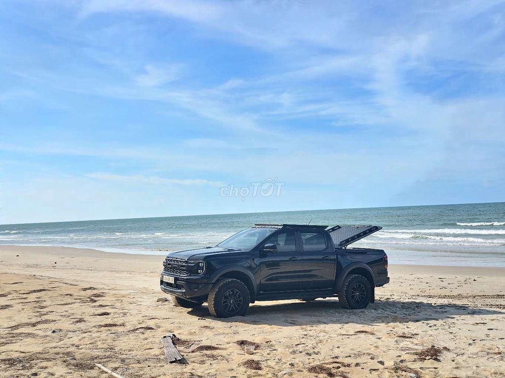 Ford Raptor 2025 Đen 1.5 vạn