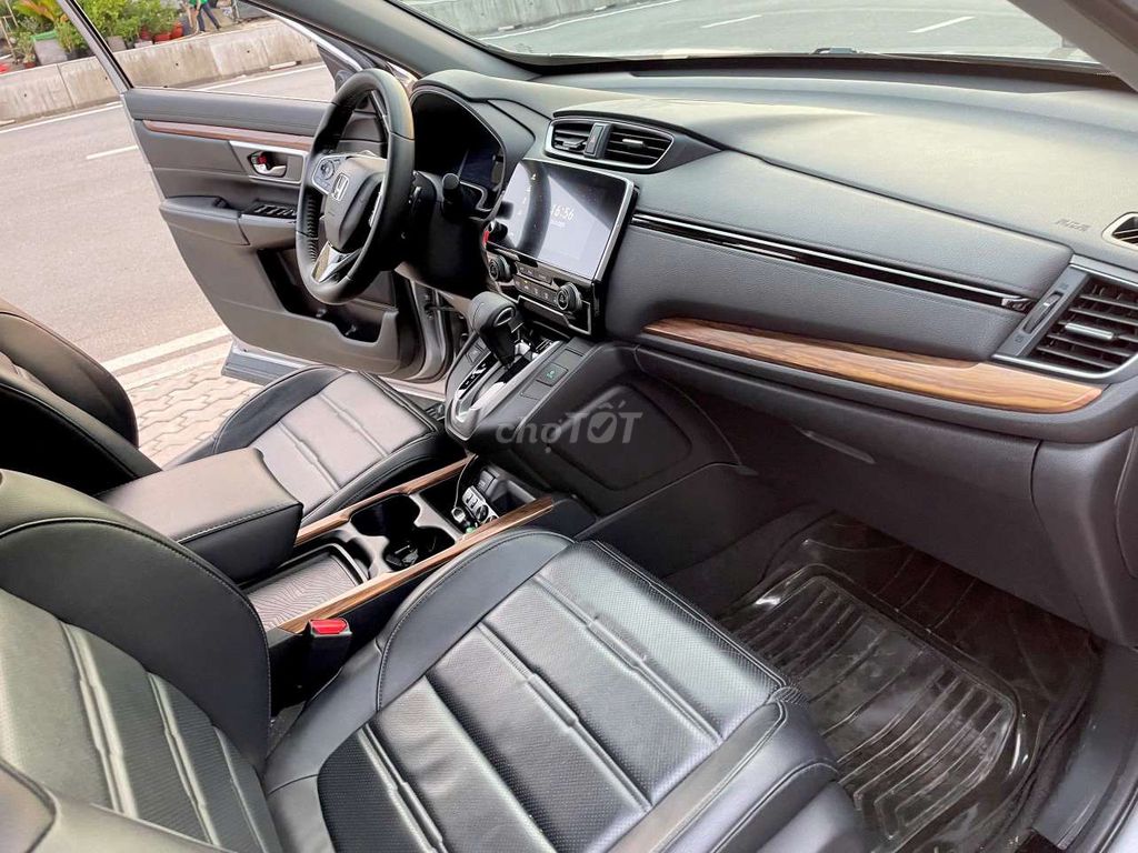 Honda CRV G 2018. Mua bán Ô tô tại Thành phố Thủ Đức Tp Hồ Chí Minh được đăng bởi Ms Hiệp  hình 18