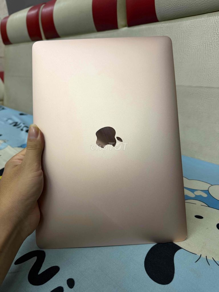 Apple Macbook Air 2018 Vàng Hồng 8GB/128GB. Mua bán Laptop tại Quận Gò Vấp Tp Hồ Chí Minh được đăng bởi Cửa Hàng BT Mobile Chuyên Iphone Quốc Tế Giá Tốt hình 1