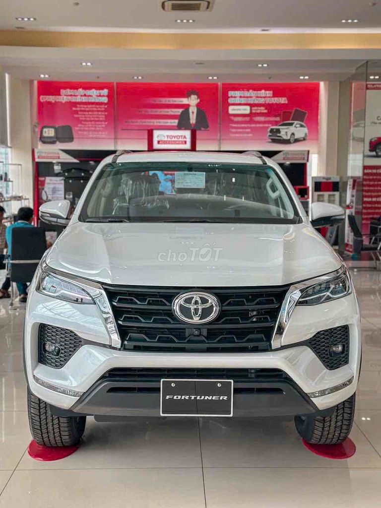 ✅Toyota Fortuner 2.7AT 4x2✅Ưu đãi 30 Triệu✅