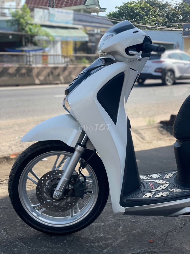 🔥SH 125 ABS 2019 – XE NHƯ MỚI, KHÔNG MỘT VẾT XƯỚC. Mua bán Xe máy tại Huyện Trảng Bom Đồng Nai được đăng bởi phương hình 3