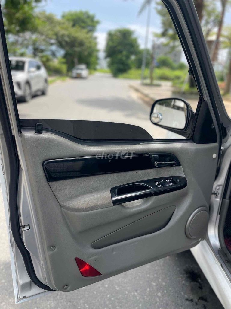 SsangYong Musso 2004 Trắng Tự động