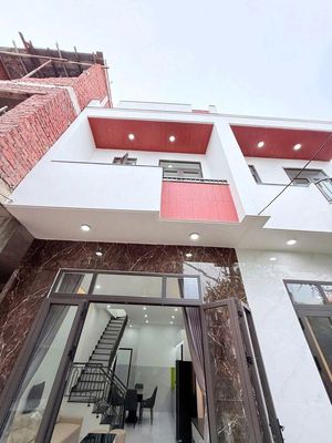 Аренда · 5 комн. · 200 м² · Quận Cẩm Lệ, ул. Thanh lương