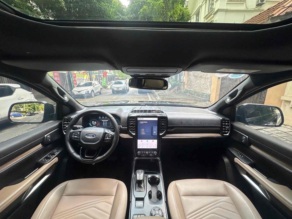 Ford Everest 2023 Titanium 2.0 AT 4x4 màu đen. Mua bán Ô tô tại Quận Cầu Giấy Hà Nội được đăng bởi Cao Quý hình 12
