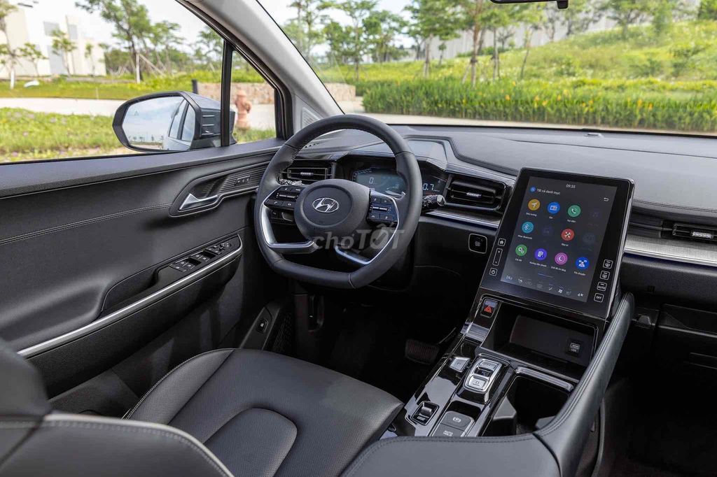 Hyundai Custin 1.5T ĐB- trả trước 131 triệu. Mua bán Ô tô tại Quận 6 Tp Hồ Chí Minh được đăng bởi Trần Thông Hyundai Gia Định hình 8