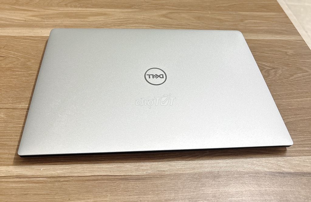 Dell Xps 9370 Siêu chất I7-8550U/8Gb/13.3"FullHD. Mua bán Laptop tại Quận Hoàng Mai Hà Nội được đăng bởi Quốc Tuấn hình 1