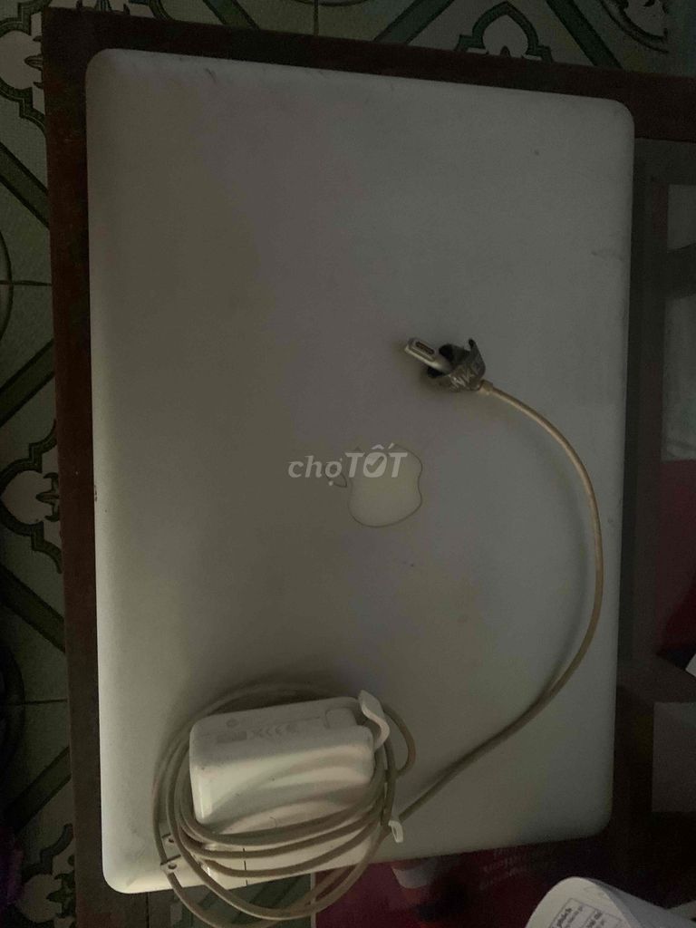 macbook pro 2010 xác máy