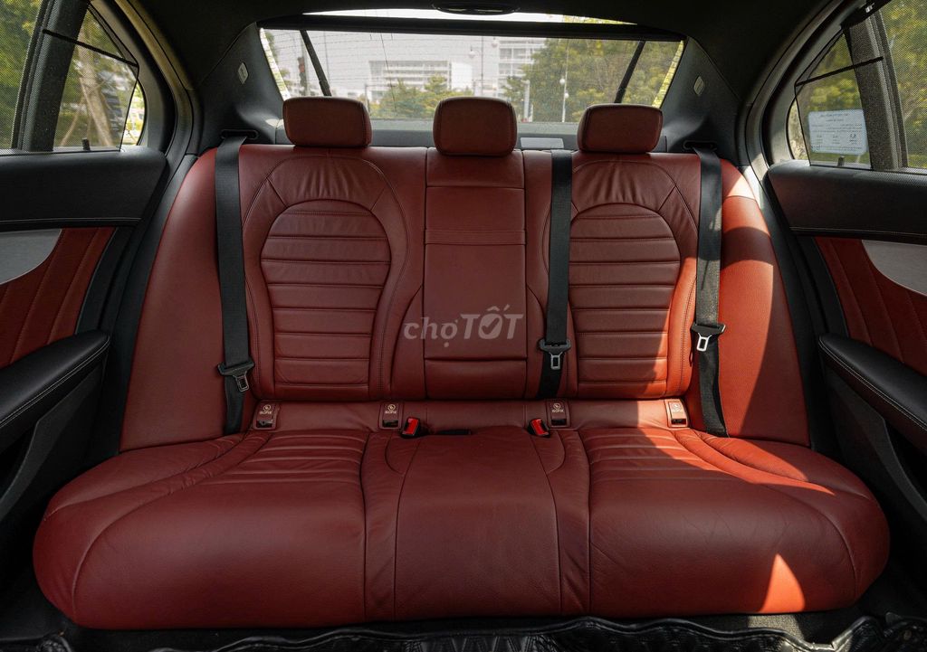 Hàng hiếm C300 AMG 2018 Trắng đỏ đồ chơi nhiều. Mua bán Ô tô tại Quận 7 Tp Hồ Chí Minh được đăng bởi tuấn anh hình 17